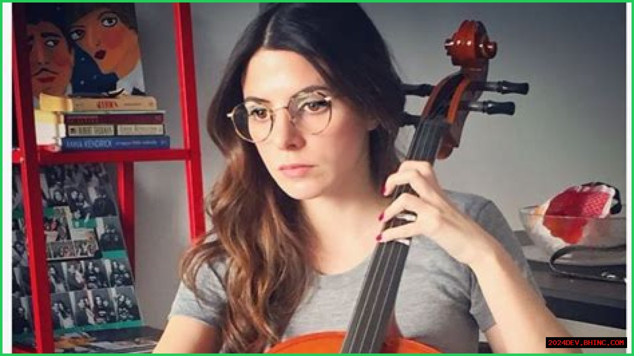Erin Agostino: Actress, Height, Bio, Girlhouse, Hallmark Movies, Parents, Age, Net Worth, Wiki