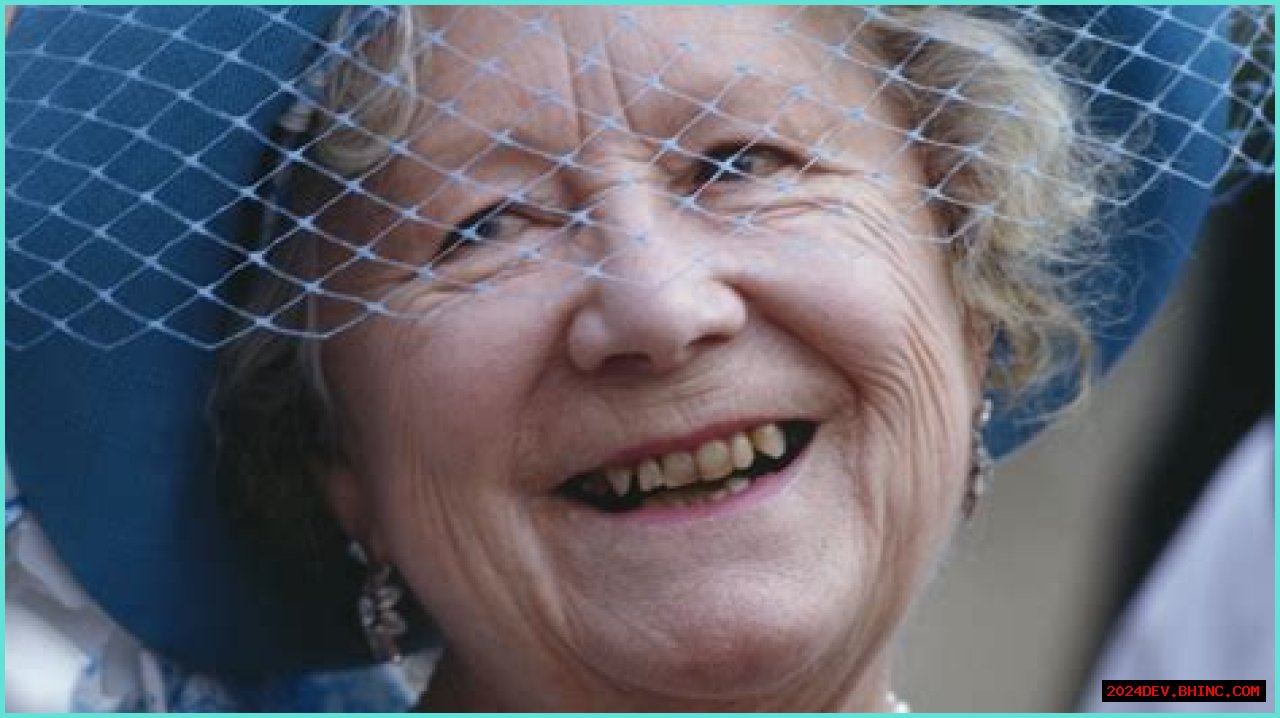 The Real Reason This Royal's Teeth Were So Bad, According To A Dentist